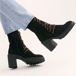 NWOT Free People Dylan Lace Up Boot 39/8 black‎